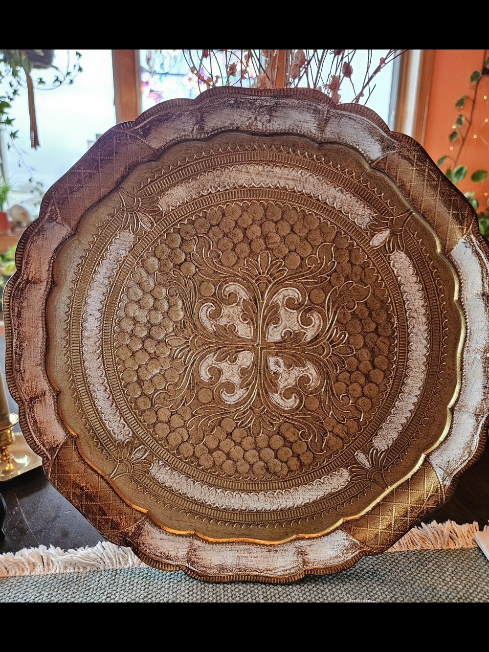 Large Vintage Italian Florentine Wood Gold Gilt Round Serving Tray Made in Italy